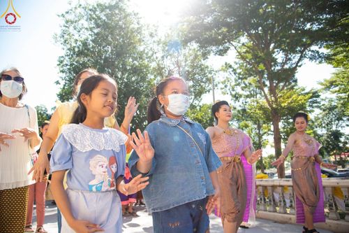 ภาพ No.98516:พิธีทอดกฐินสามัคคีทั่วไทย 5,000 วัด ณ วัดหนองปรง จ.ปทุมธานี วันที่ 25 พฤศจิกายน พ.ศ. 2566