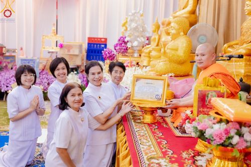 ภาพ No.164643:พิธีทอดกฐิน ณ วัดพูนพิมลราช อ.บางบัวทอง จ.นนทบุรี ในโครงการกฐินสามัคคีทั่วไทย 30,000 วัด บูชาธรรม 80 ปี หลวงพ่อธัมมชโย โดยคณะศิษยานุศิษย์วัดพระธรรมกาย วันที่ 20 ตุลาคม พ.ศ. 2567