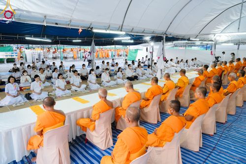 ภาพ No.116487:พิธีถวายภัตตาหารเป็นสังฆทาน แด่คณะพระธรรมยาตรา ปีที่ 12 วันที่ 22 มกราคม พ.ศ. 2567 ณ อนุสรณ์สถานบางนางแท่น จ.นครปฐม
