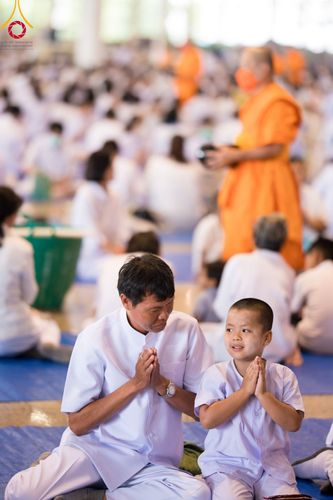 ภาพ No.99631:พิธีตักบาตรวันอาทิตย์ต้นเดือน ณ สภาธรรมกายสากล วัดพระธรรมกาย จ.ปทุมธานี วันอาทิตย์ที่ 3 ธันวาคม พ.ศ. 2566