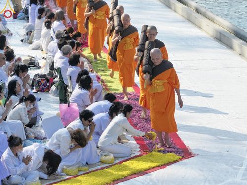 ภาพ No.188409:พิธีต้อนรับพระธรรมยาตรา ในโครงการธรรมยาตรา กตัญญูบูชา มหาปูชนียาจารย์ พระมงคลเทพมุนี(สด จนฺทสโร) พระผู้ปราบมาร อนุสรณ์สถาน 7 แห่ง ปีที่ 13 วันที่ 2 มกราคม พ.ศ. 2568 ณ วัดพระธรรมกาย จ.ปทุมธานี