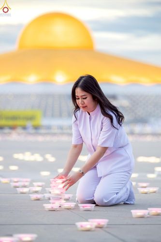 ภาพ No.240965:วันพุธที่ 27 สิงหาคม พ.ศ. 2568 พิธีจุดประทีป ในวันธรรมชัย ณ วัดพระธรรมกาย