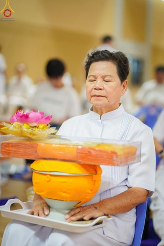 ภาพ No.212706:วันอาทิตย์ที่ 23 มีนาคม พ.ศ. 2568 พิธีร่วมบุญโครงการบรรพชาสามเณร 5,000 รูป ณ ห้องแก้วสารพัดนึก 2 วัดพระธรรมกาย