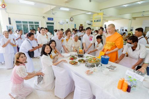 ภาพ No.233513:วันจันทร์ที่ 7 กรกฎาคม พ.ศ. 2568 จังหวัดบุรีรัมย์รวมใจ สัมมนาคณะสงฆ์ เพื่อฟื้นฟูพระพุทธศาสนา  โครงการทอดกฐินสามัคคีทั่วไทย 30,000 วัด ประจำปีพุทธศักราช 2568 และพิธีถวายมหาสังฆทาน 300 กว่าวัด โดยคณะศิษยานุศิษย์ บูชาธรรม 81 ปี หลวงพ่อธัมมชโย  ณ วัดกลาง พระ