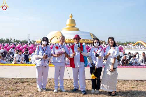 ภาพ No.206531:V.54 สารพัดV สารพัดดี ที่บางปลา ในโครงการธรรมยาตรา กตัญญูบูชา มหาปูชนียาจารย์ พระมงคลเทพมุนี(สด จนฺทสโร) พระผู้ปราบมาร อนุสรณ์สถาน 7 แห่ง ปีที่ 13 ระหว่างวันที่ 2-31 มกราคม พ.ศ. 2568