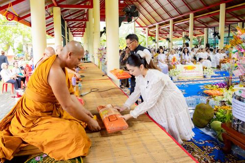 ภาพ No.276294:วันที่ 5 พฤศจิกายน พ.ศ. 2568 พิธีทอดกฐินสามัคคีทั่วไทย ณ สำนักสงฆ์สวนธรรมโกศล 2 อ.คลองหลวง จ.ปทุมธานี โดยคณะศิษยานุศิษย์ บูชาธรรม 81 ปี หลวงพ่อธัมมชโย