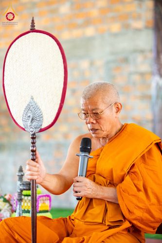 ภาพ No.181520:พิธีขอขมาผู้ปกครอง, พิธีมอบบาตรผ้าไตร, พิธีบรรพชาสามเณร โดยพระครูวิบูลย์เจติยาทร รองเจ้าคณะจังหวัดลำพูน ณ ธุดงคสถานลำพูน ต.เหล่ายาว  อ.บ้านโฮ่ง จ.ลำพูน วันที่ 5 ธันวาคม พ.ศ. 2567