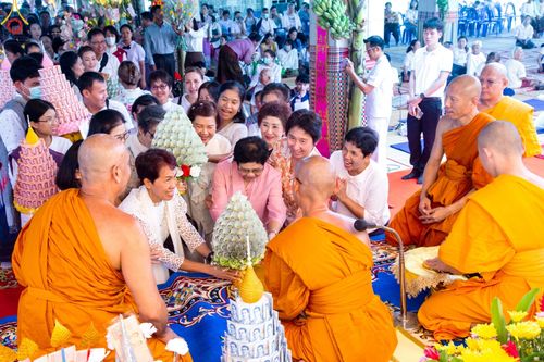 ภาพ No.91794:พิธีทอดกฐินสามัคคีทั่วไทย 5,000 วัด ณ วัดโนนพระแก้ว ต.น้ำโมง อ.ท่าบ่อ จ.หนองคาย  วันจันทร์ที่ 30 ตุลาคม พ.ศ. 2566