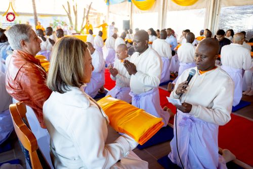 ภาพ No.231634:โครงการบรรพชาอุปสมบทหมู่ครั้งที่ 2 ณ วัดพระธรรมกายโจฮันเนสเบิร์ก ประเทศแอฟริกาใต้ วันอาทิตย์ 29 มิถุนายน พ.ศ. 2568