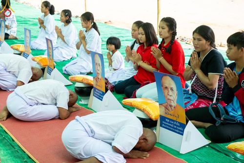 ภาพ No.62988:Photo Story  มหัศจรรย์วัดดงดินแดง Episode 2 โครงการบรรพชาอุปสมบทหมู่ ฟื้นฟูพระพุทธศาสนาทั่วไทย ณ วัดดงดินแดง อ.อมก๋อย จ.เชียงใหม่ วันที่ 3 เมษายน พ.ศ. 2567