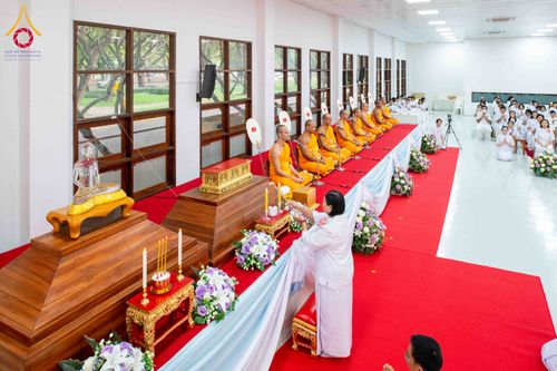 ภาพ No.315128:วันจันทร์ที่ 23 มีนาคม พ.ศ. 2569 พิธีบำเพ็ญกุศล คุณพ่อณรงค์ จินตมากุล  สิริอายุ 99 ปี 11 เดือน โยมบิดา พระครูปลัดรัตนวีรวัฒน์ (รังสฤษดิ์ อิทฺธิจินตโก) ที่ปรึกษาเจ้าคณะจังหวัดปทุมธานี เจ้าอาวาสวัดพระธรรมกาย  ณ ห้องปลูกศรัทธา 2 วัดพระธรรมกาย ปทุมธานี