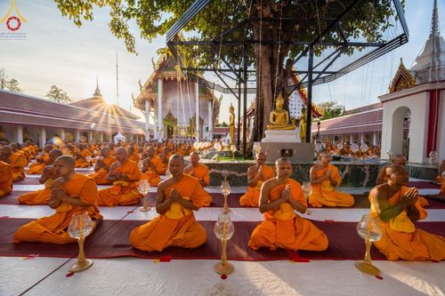 ภาพ No.194814:พิธีจุดประทีปถวายเป็นพุทธบูชา และบูชาธรรมมหาปูชนียาจารย์ ณ วัดสองพี่น้อง ต.ต้นตาล อ.สองพี่น้อง จ.สุพรรณบุรี ในโครงการธรรมยาตรา กตัญญูบูชา มหาปูชนียาจารย์ พระมงคลเทพมุนี(สด จนฺทสโร) พระผู้ปราบมาร อนุสรณ์สถาน 7 แห่ง ปีที่ 13 วันที่ 14 มกราคม พ.ศ. 2568