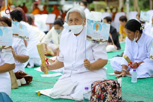 ภาพ No.76120:9พิธีวางศิลาฤกษ์ และตอกเสาเข็มมงคลต้นแรก สร้างหอฉันคุณยายอาจารย์มหารัตนอุบาสิกาจันทร์ ขนนกยูง  ณ ศูนย์ปฎิบัติธรรมนานาชาติสะเดา จ.สงขลา วันที่ 27 มกราคม พ.ศ. 2566