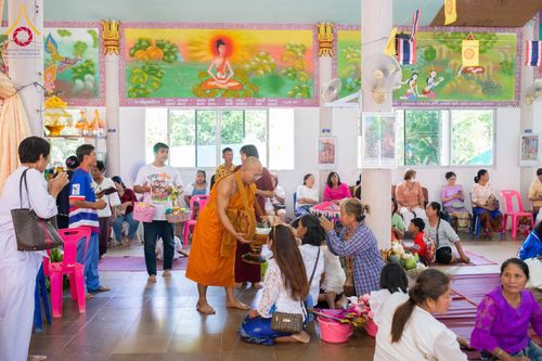 ภาพ No.177320:พิธีทอดกฐิน ณ วัดประชานิมิตร ต.คลองตะเกรา อ.ท่าตะเกียบ จ.ฉะเชิงเทรา ในโครงการทอดกฐินสามัคคีทั่วไทย 30,000 วัด บูชาธรรม 80 ปี หลวงพ่อธัมมชโย โดยคณะศิษยานุศิษย์วัดพระธรรมกาย วันที่ 2 พฤศจิกายน พ.ศ. 2567