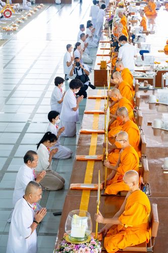 ภาพ No.102215:พิธีบุพเปตพลี ครั้งที่ 144 อุทิศบุญแด่หมู่ญาติที่ล่วงลับไปแล้ว และสืบทอดอายุพระพุทธศาสนา วันอังคารที่ 12 ธันวาคม พ.ศ. 2566 (วันพระแรม 15 ค่ำ เดือน 12) ณ หอฉันคุณยายอาจารย์ฯ วัดพระธรรมกาย