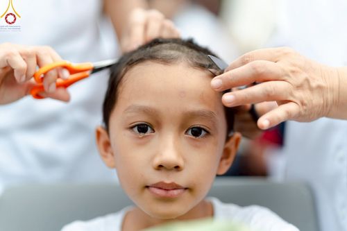 ภาพ No.213646:วันอาทิตย์ที่ 30 มีนาคม พ.ศ. 2568 พิธีตัดปอยผม โครงการหน่อแก้วเปรียญธรรม รุ่นที่ 13 ณ ค่ายจองแชมป์ หมู่กุฏิสามเณรเปรียญธรรม วัดพระธรรมกาย