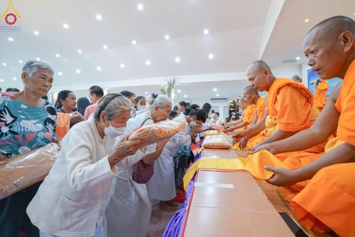 ภาพ No.98026:พิธีทอดกฐินเพื่อสร้างครัวมหาทาน ณ ศูนย์ปฎิบัติธรรมเพชรบูรณ์ ต.นาป่า อ. เมือง จ.เพชรบูรณ์ วันที่ 19 พฤศจิกายน พ.ศ. 2566