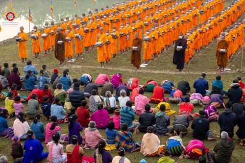 ภาพ No.130959:Photo Story ปฐมบรรพชาชาวพุทธมาร์มา Episode 4/5 วันที่ 13 กุมภาพันธ์พ.ศ. 2567 ณ วัดธัมจักร อรัญกุฏิ บังกลาเทศ