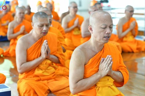 ภาพ No.182327:พิธีถวายภัตตาหารเมนูสวรรค์ "เพื่อการบรรลุธรรม" วันเสาร์ที่ 14 ธันวาคม พ.ศ. 2567 ณ หอฉันคุณยายอาจารย์ฯ วัดพระธรรมกาย