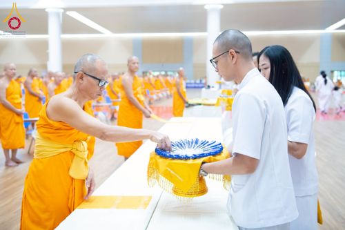 ภาพ No.267204:วันที่ 7 พฤศจิกายน พ.ศ. 2568 พิธีสอบธรรมสนามหลวง นักธรรมชั้นโท - เอก ณ สนามสอบวัดพระธรรมกาย