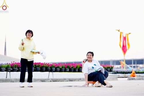 ภาพ No.120833:V.20 เป็นปลื้ม การเตรียมงาน เก็บงาน การรับบุญของเจ้าหน้าที่หน่วยงานต่างๆ เพื่อโครงการธรรมยาตรา กตัญญูบูชา มหาปูชนียาจารย์ พระมงคลเทพมุนี (สด จนฺทสโร) พระผู้ปราบมาร อนุสรณ์สถาน 7 แห่ง ปีที่ 12 ระหว่างวันที่ 2 - 31 มกราคม พ.ศ.2567