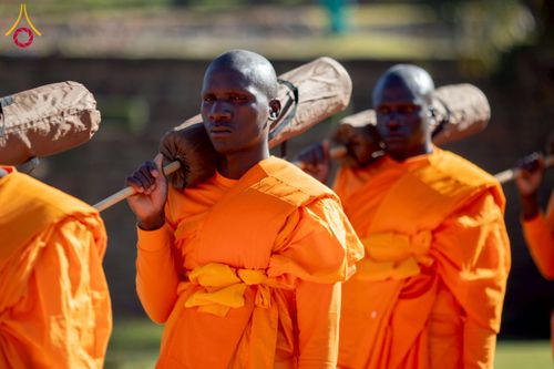 ภาพ No.232826:วันที่ 1 กรกฏาคม พ.ศ. 2568 Dhammayatra in South Africa 2025 ธรรมยาตราแอฟริกาใต้ — เส้นทางแห่งสติ สมาธิ และปัญญา ธรรมทายาทที่ได้อบรมโครงการบรรพชาอุปสมบทหมู่ครั้งที่ 2 ณ วัดพระธรรมกายโจฮันเนสเบิร์ก ประเทศแอฟริกาใต้