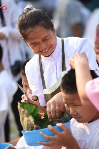 ภาพ No.133384:พิธีตัดปอยผม ธรรมทายาท โครงการบรรพชาสามเณร ฟื้นฟูพระพุทธศาสนาทั่วไทย  ณ ศูนย์ปฏิบัติธรรมจังหวัดสระบุรี อ.พระพุทธบาท จ.สระบุรี  วันที่ 2 เมษายน พ.ศ. 2567