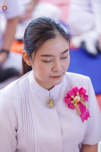 ภาพ No.196700:พิธีทอดผ้าป่าทำนุบำรุงศาสนสถาน ณ วัดสิงห์ ต.บางคูเวียง อ.บางกรวย จ.นนทบุรี ในโครงการธรรมยาตรา กตัญญูบูชา มหาปูชนียาจารย์ พระมงคลเทพมุนี(สด จนฺทสโร) พระผู้ปราบมาร อนุสรณ์สถาน 7 แห่ง ปีที่ 13 วันที่ 17 มกราคม พ.ศ. 2568