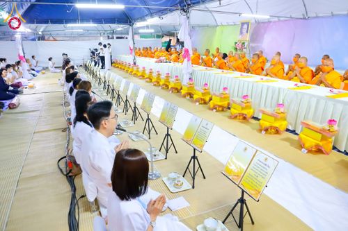 ภาพ No.119053:พิธีถวายภัตตาหารเป็นสังฆทาน แด่คณะพระธรรมยาตรา วันที่ 27 มกราคม พ.ศ. 2567 ณ อนุสรณ์สถานบางปลา จ.นครปฐม