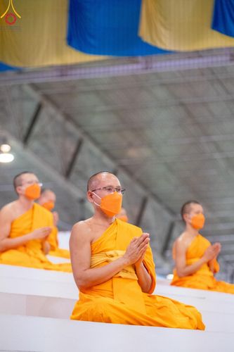 ภาพ No.123167:พระธรรมยาตรารับประกาศนียบัตร และพระของขวัญ ในวันอาทิตย์ต้นเดือนที่ 4 กุมภาพันธ์ พ.ศ.2567 ณ สภาธรรมกายสากล วัดพระธรรมกาย