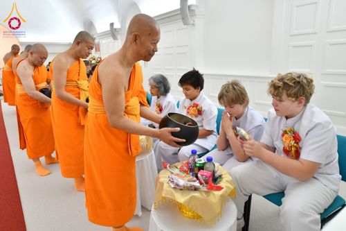 ภาพ No.171509:พิธีทอดกฐิน ณ วัดพระธรรมกายคอร์ซัวร์ ลุสท์สโกว ประเทศเดนมาร์ก วันเสาร์ที่ 19 ตุลาคม พ.ศ. 2567