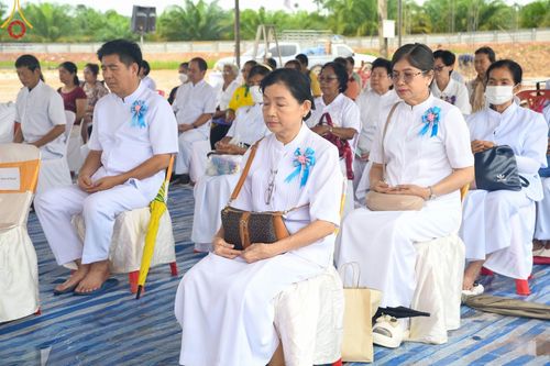 ภาพ No.100420:พิธีทอดกฐินสามัคคี และพิธีเทฐานรากอาคาร สร้างโรงทานหมู่บ้านปฎิบัติธรรม ณ ศูนย์อบรมเยาวชนปัตตานี วันที่ 26 พฤศจิกายน พ.ศ. 2566