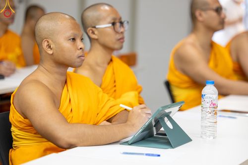 ภาพ No.63410:การสัมมนา World Peace Inner Peace : Lord Buddha 's Social Doctrine to resolve Global Issues ณ อาคาร 100 ปี คุณยายอาจารย์ฯ วัดพระธรรมกาย วันพฤหัสบดี ที่ 25 เมษายน พ.ศ. 2567