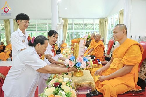 ภาพ No.182714:พิธีทอดกฐิน ณ ธุดงคสถานทรงธรรมกำแพงเพชร ในโครงการทอดกฐินสามัคคีทั่วไทย 30,000 วัด บูชาธรรม 80 ปี หลวงพ่อธัมมชโย โดยคณะศิษยานุศิษย์วัดพระธรรมกาย วันที่ 25 ตุลาคม พ.ศ. 2567