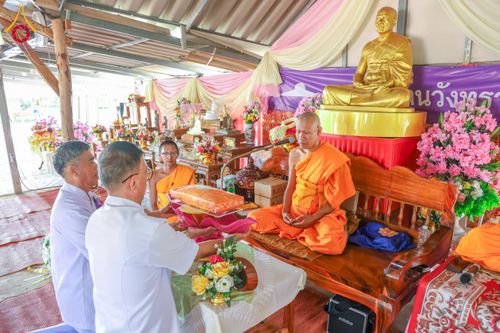 ภาพ No.175272:พิธีทอดปฐมกฐิน ธุดงคสถานวังทรายพูน เขาพนมพาธัมมานุสรณ์ พุทธันดรสุวรรณภูมิ  ต.หนองพระ อ.วังทรายพูน จ.พิจิตร ในโครงการกฐินสามัคคีทั่วไทย 30,000 วัด บูชาธรรม 80 ปี หลวงพ่อธัมมชโย โดยคณะศิษยานุศิษย์วัดพระธรรมกาย วันที่ 14 พฤศจิกายน พ.ศ. 2567