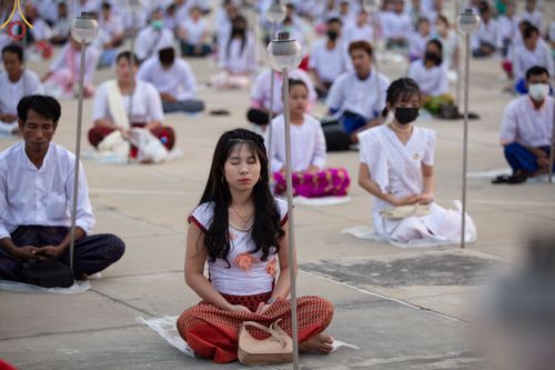 ภาพ No.77180:พิธีจุดมาฆประทีป ในวันมาฆบูชา อาทิตย์ต้นเดือนที่ 6 มีนาคม พ.ศ. 2566 ณ วัดพระธรรมกาย อ.คลองหลวง จ.ปทุมธานี