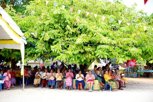 ภาพ No.255749:วันที่ 14 ตุลาคม พ.ศ. 2568 พิธีทอดกฐินสามัคคีทั่วไทย 30,000 วัด โดยคณะศิษยานุศิษย์ บูชาธรรม 81 ปี หลวงพ่อธัมมชโย ณ วัดควนปิยาราม ต.ปากพะยูน อ.ปากพะยูน จ.พัทลุง