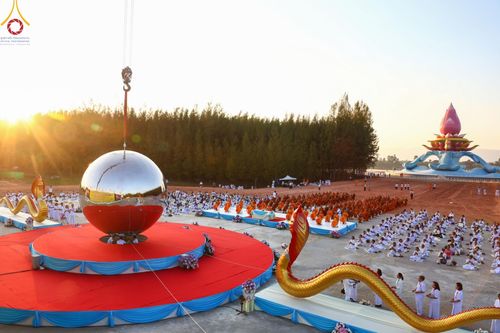 ภาพ No.174506:พิธีประดิษฐานดวงแก้วบรมเศรษฐี นาคีพ่นสมบัติใหญ่ ลานเอนกประสงค์พญานาค 4 ตระกูล วันที่ 15 พฤศจิกายน พ.ศ. 2567 ณ พุทธอุทยานนานาชาติ จ.หนองคาย