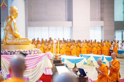 ภาพ No.154258:พิธีบูชาครูผู้ค้นพบวิชชาธรรมกาย ณ สภาธรรมกายสากล วัดพระธรรมกาย วันอังคารที่ 17 กันยายน พ.ศ. 2567