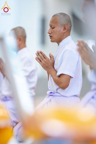 ภาพ No.256175:วันที่ 4 ตุลาคม พ.ศ. 2568 พิธีบรรพชาอุปสมบท  โครงการอุปสมบทหมู่บูชาธรรม 141 ปี  พระมงคลเทพมุนี (สด จนฺทสโร) ณ โบสถ์พระไตรปิฏก วัดพระธรรมกาย จ.ปทุมธานี