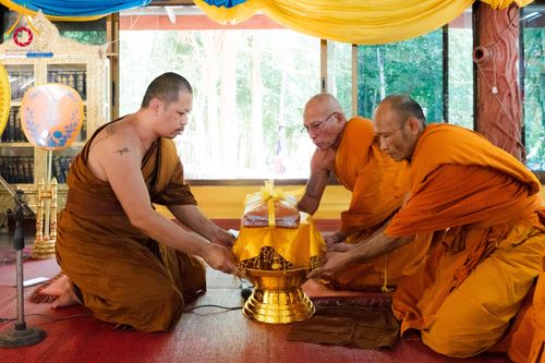 ภาพ No.172295:พิธีทอดกฐิน วัดเจริญธรรมมาราม จ.จันทบุรี ในโครงการกฐินสามัคคีทั่วไทย 30,000 วัด บูชาธรรม 80 ปี หลวงพ่อธัมมชโย โดยคณะศิษยานุศิษย์วัดพระธรรมกาย วันที่ 30 ตุลาคม พ.ศ. 2567