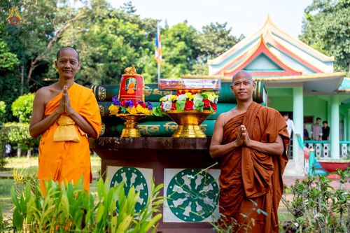 ภาพ No.257493:วันที่ 17 ตุลาคม พ.ศ. 2568 พิธีทอดกฐินสมทบวัดกัลยาณมิตรต่างประเทศ  บูชาธรรม 81 ปี หลวงพ่อธัมมชโย ณ ศูนย์ปฏิบัติธรรมไมตรีปูร์ เมืองคาร์การชารี ประเทศบังกลาเทศ 