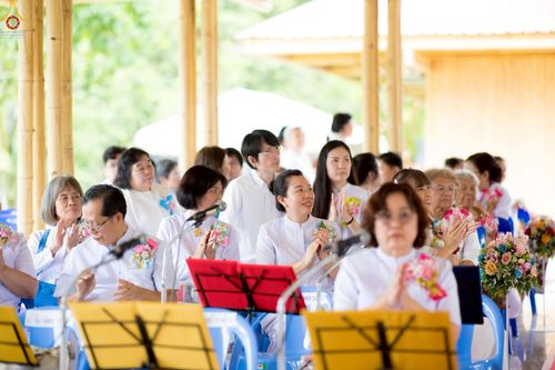 ภาพ No.263177:วันที่ 18 ตุลาคม พ.ศ. 2568 พิธีทอดกฐินสามัคคีเพื่อซื้อที่ดิน  สร้างอาคารครัวและโรงอาหาร  ห้องน้ำพร้อมโรงซักตากชาย-หญิง  และพิธีทอดกฐินสามัคคีทั่วไทย 30,000 วัด  ศูนย์ปฏิบัติธรรมนานาชาติทุ่งแสงธรรม  (Moonastery Meditation Center) ต.แสงอรุณ อ.ทับสะแก จ.ประ