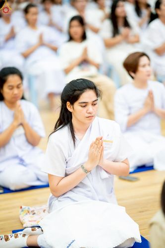 ภาพ No.242709:วันที่ 29-31 สิงหาคม พ.ศ. 2568 องค์กรภาคีเครือข่าย “บวร” (บ้าน-วัด-โรงเรียน-ราชการ) อ.คลองหลวง จัดบวชอุบาสิกาแก้ว ถวายพระราชกุศลแด่สมเด็จพระพันปีหลวง - กตัญญูบูชาแด่ผู้มีพระคุณ