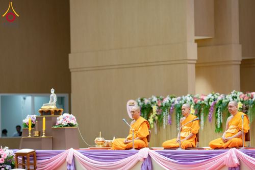 ภาพ No.196032:ผู้ว่าปทุมฯ เปิดงานวันครู ครั้งที่ 69 พ.ศ. 2568 จังหวัดปทุมธานี “เรียนดี มีความสุข : ครูไทยร่วมใจปฏิวัติการศึกษา เด็กฉลาดคิด ฉลาดทำ” ณ วัดพระธรรมกาย - รวมใจระลึกถึงพระคุณบูรพาจารย์ ยกย่องเชิดชูเกียรติผู้ประกอบวิชาชีพทางการศึกษาที่ประกอบคุณงามความดี 