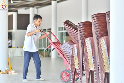 ภาพ No.128016:V.32 เต็มที่เพื่อบางกล่ำ การเตรียมงานของเจ้าหน้าที่หน่วยงานต่างๆ  เพื่องานธรรมยาตราอัญเชิญพระบรมสารีริกธาตุ ประดิษฐาน ณ ศูนย์ปฏิบัติธรรมภาคใต้ อ.บางกล่ำ จ.สงขลา ระหว่างวันที่ 9-10 มีนาคม พ.ศ. 2567