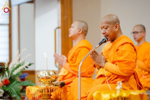 ภาพ No.220952:วันที่ 13 เมษายน พ.ศ. 2568 พิธีโปรยรัตนชาติปฐมเริ่มสถาปนาเจดีย์ และ พิธีเปิดหมู่บ้านปฏิบัติธรรม เพื่อการบรรลุธรรม ณ วัดป่าธรรมกายนานาชาติโทชิหงิ  ประเทศญี่ปุ่น