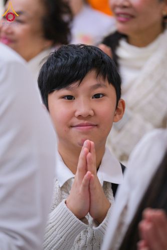 ภาพ No.62364:คณะศิษยานุศิษย์รวมใจสถาปนาและสมโภช ธรรมจักร เพื่ออัญเชิญประดิษฐาน ณ ยอดอุโบสถ 80 ปี หลวงพ่อธัมมชโย วัดพระธรรมกายนิวเจอร์ซี ประเทศสหรัฐอเมริกา  วันอาทิตย์ที่ 7 เมษายน พ.ศ. 2567