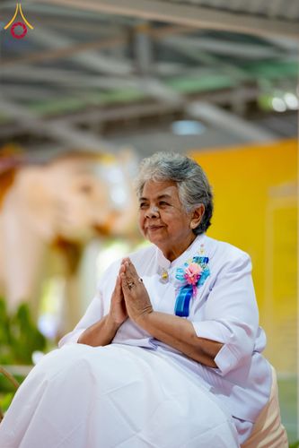 ภาพ No.61244:พิธีตักบาตรฉลองพระใหม่ รุ่นบูชาธรรมโครงการ 1-2 โครงการบรรพชาอุปสมบทหมู่ธรรมทายาท บูชาธรรมหลวงพ่อธัมมชโย 80 ปี ณ โถงช้างสำนักงานใหญ่ วัดพระธรรมกาย วันที่ 20 เมษายน พ.ศ. 2567