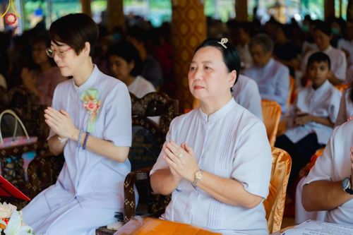 ภาพ No.166740:พิธีทอดกฐิน ณ วัดเขาดินมังกรทอง อ.บ่อทอง จ.ชลบุรี  ในโครงการกฐินสามัคคีทั่วไทย 30,000 วัด บูชาธรรม 80 ปี หลวงพ่อธัมมชโย โดยคณะศิษยานุศิษย์วัดพระธรรมกาย วันที่ 23 ตุลาคม พ.ศ. 2567